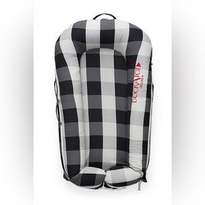 Brand new midnight & white Dockatot Deluxe!